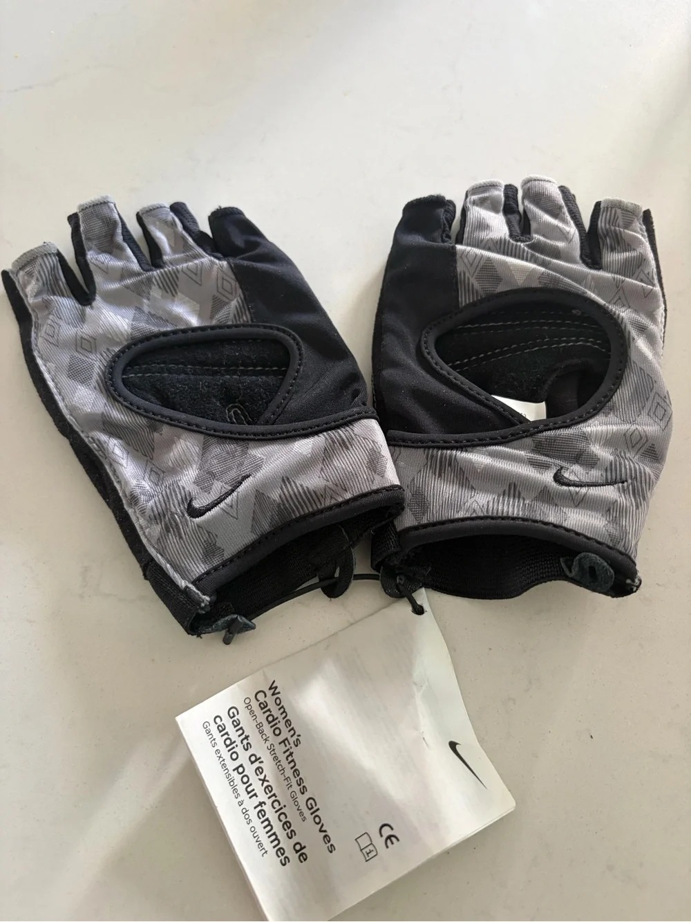 Nike Gray & Black Women's Half-Finger Workout Gloves